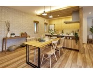 オリジナルブランドのアイテムやアイデアに触れ、これからの暮らしをリアルにイメージしてみよう!