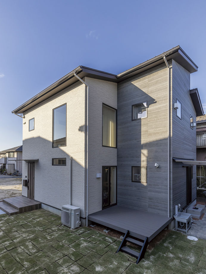 【高浜市×ZEH×吹抜け×家事ラク】家事も育児もラクに楽しむ、明るく開放的なZEH住宅