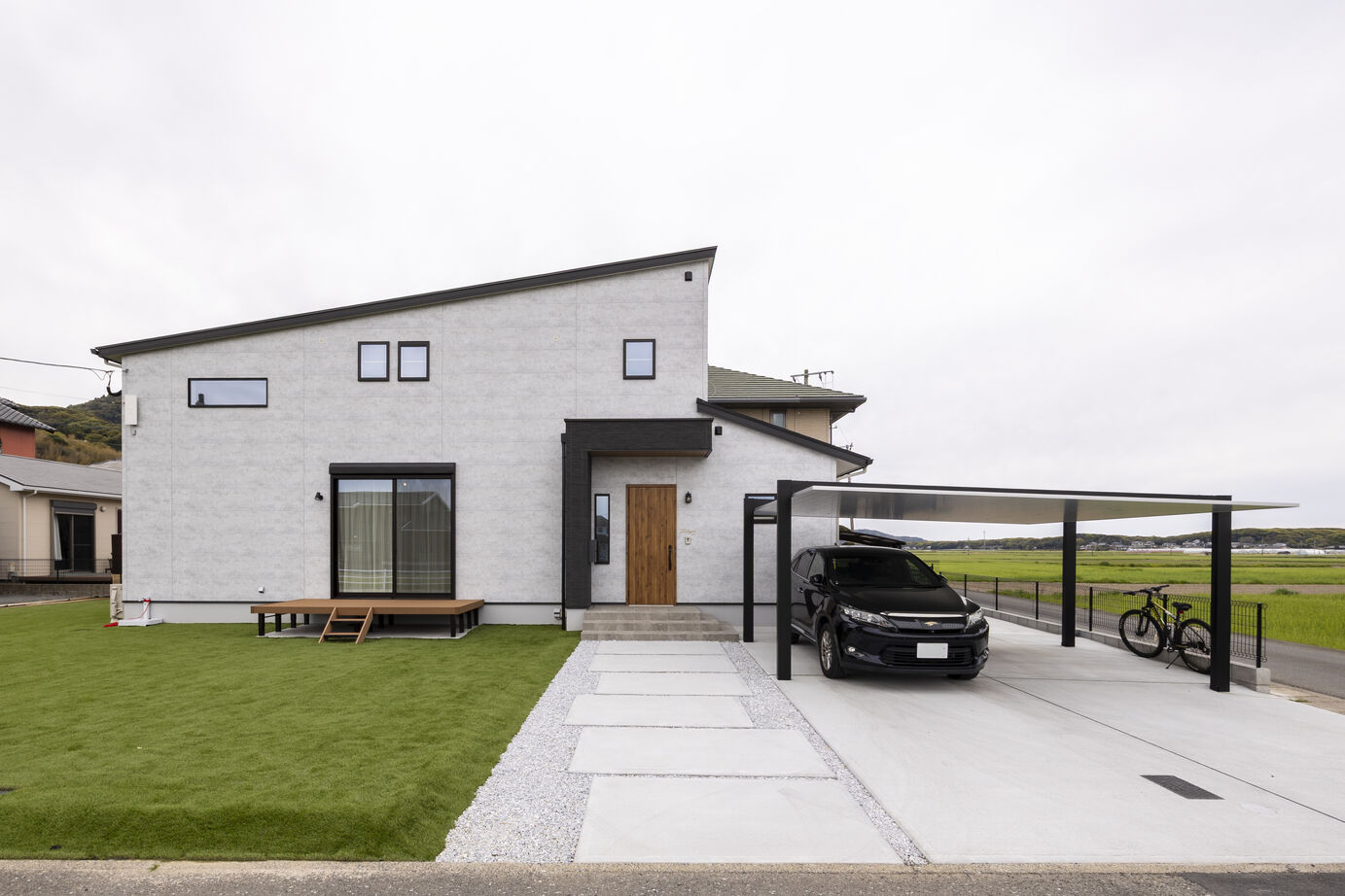【シンプルに美しく】暮らすスタイリッシュな住まい