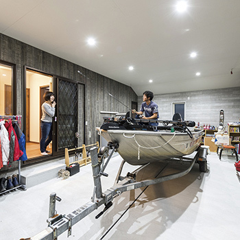 【4000万円～で建てた家】六角形のピットインリビングと夢のボートガレージで、ワクワクが続く家